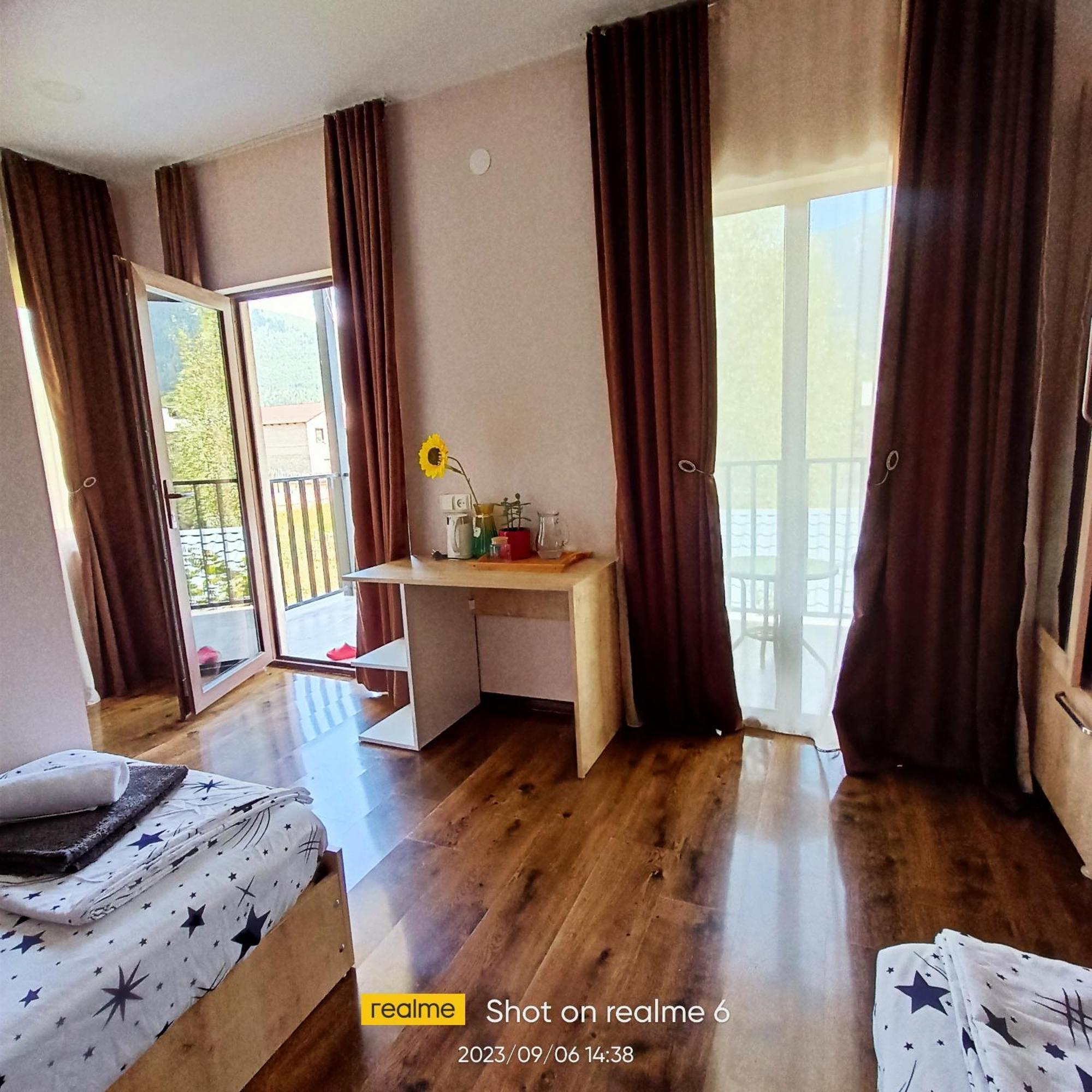 מסטיה House B&B מראה חיצוני תמונה