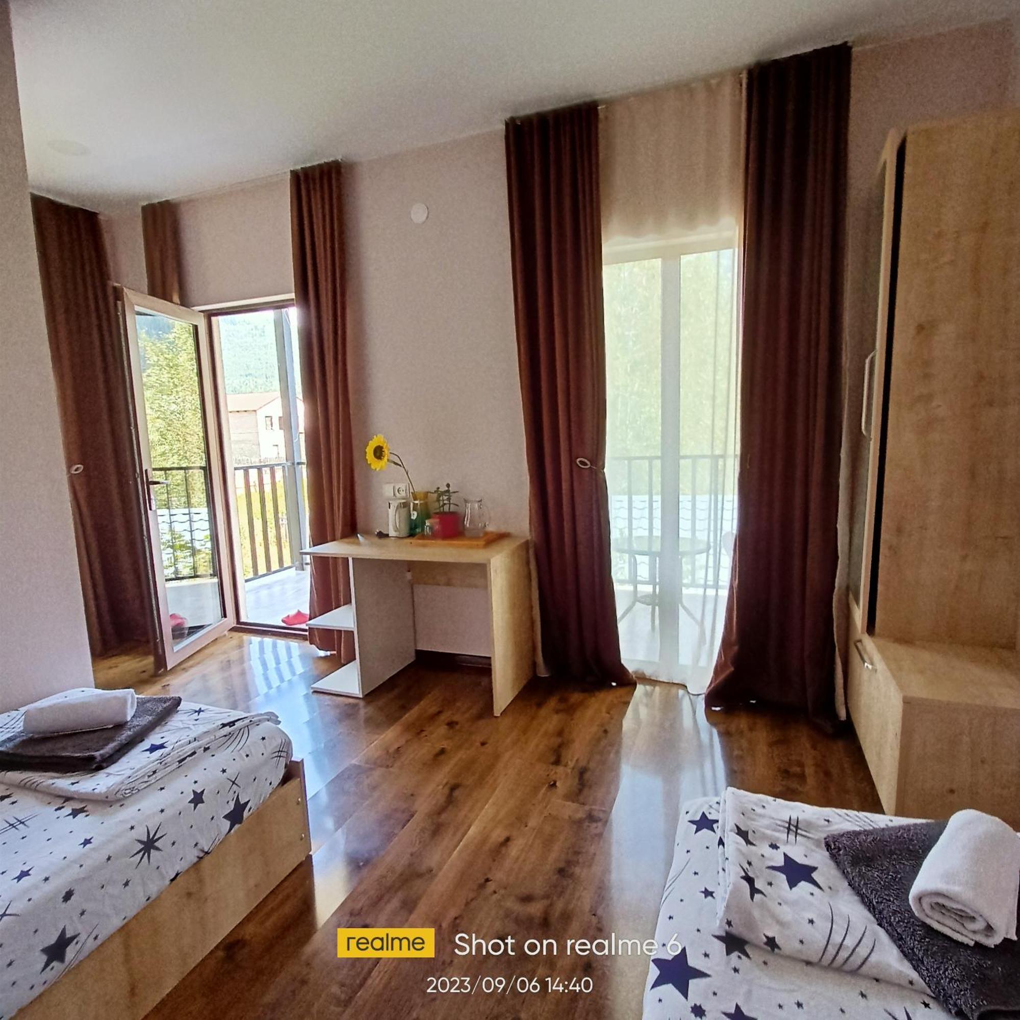 מסטיה House B&B מראה חיצוני תמונה